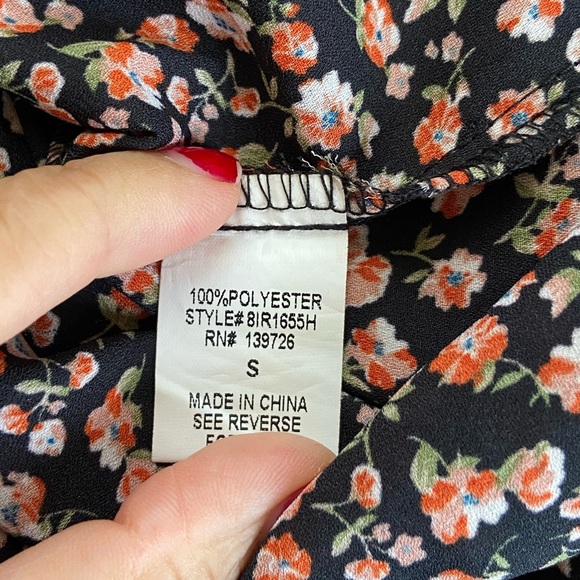 Wild Honey Floral Romper Bell Sleeves Size S Ditsy Floral Boho Summer Tie Hippie - Picture 11 of 11